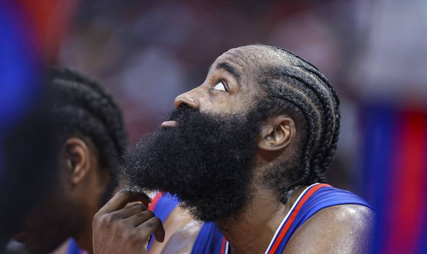 中超转会市场：广州队签下新前锋,（广州队引进新前锋，中超转会市场再起波澜）