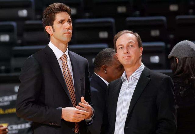 斯基拉：因西涅有望自由转会加盟拉齐奥，并签约至2027年（斯基拉：因西涅或以自由身加盟拉齐奥，合同至2027年）